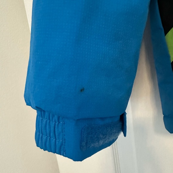 Boy's Waterproof Ski/ Snowboarding windproof Jacket, Fleece Lined Hooded Coat - Picture 6 of 9